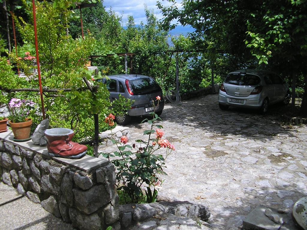 Apartments Zlatko Icici Exterior photo